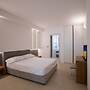 Seven Suite