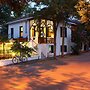 Orhan Kutbay'in Evi Turyolu Cafe Pansiyon