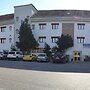 Hotel Reyes Ziríes