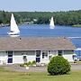 Lighthouse Motel & Cottages