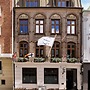 H5 Hotel
