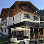 Dolomeet Boutique Hotel