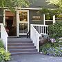 Earthbox Inn & Spa