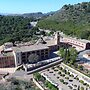 Hotel Jardines de la Santa