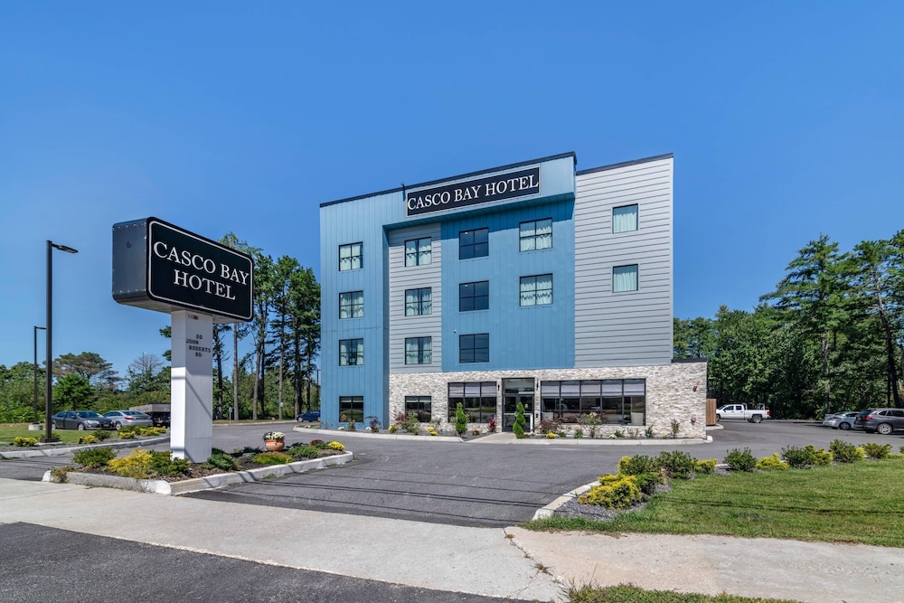 Casco Bay Hotel Portland Airport - Maine Mall, an Ascend Collection Ho