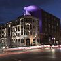 HOTEL 10