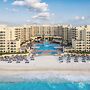 Holiday Inn Club Vacations The Royal Sands by IHG