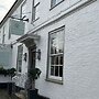 Warren Lodge Hotel