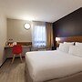 Comfort Hotel Linas Montlhery