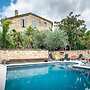 Hostellerie Le Castellas