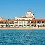 Le Meridien Ra Beach Hotel & Spa