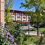 Residence & Conference Centre - Oakville