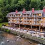 Gatlinburg River Inn