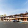 Econo Lodge Inn & Suites Kalispell - Glacier National Park Gateway