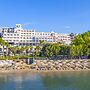Azka Hotel
