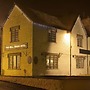 Bell House Hotel & Restaurant