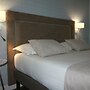 Logis Hôtel Lodge la Valette