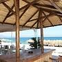 Mantas Seaside Boutique Hotel