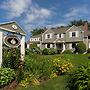 Old Harbor Inn