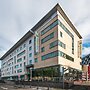 Holiday Inn Express Leeds City Centre Armouries by IHG
