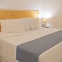 Saint Tropez Praia Hotel