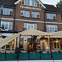 Uno Thames Hotel -Reopened Brand New Again -FREE PARKING