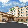 Holiday Inn & Suites Green Bay Stadium by IHG