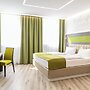 CHRIZZ Rooms