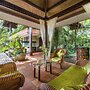 AMATAO Tropical Residence