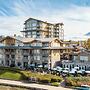 THE Beach Club Resort