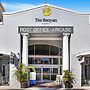 The Banyan Hotel Fort Myers, Tapestry Collection by Hilton