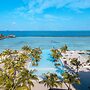 Villa Nautica Paradise Island Resort