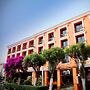 Hotel Emily