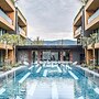 Glam Habitat Hotel