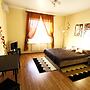 Smart People Eco Hotel
