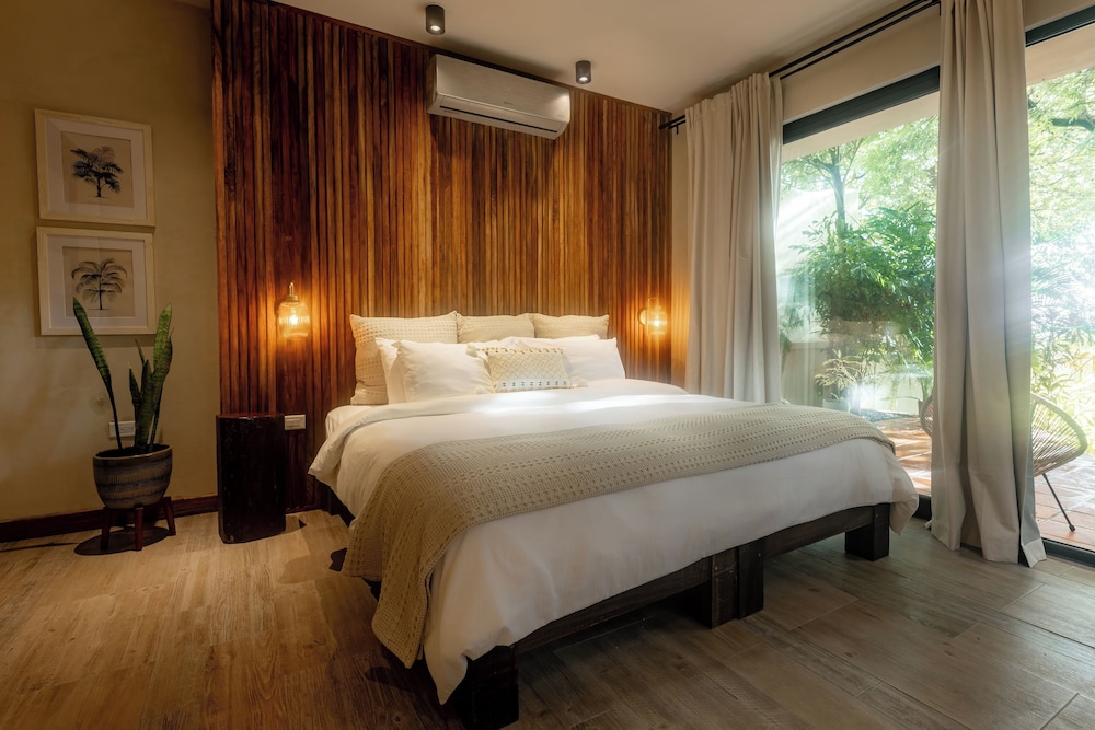 Sansara Surf and Yoga Resort - Retreat