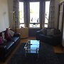 Great Location 2 Bedroom Scotstoun Flat