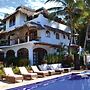 Casa de Mita Hotel