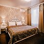 Aristocrat Hotel