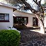 The Hedge Guesthouse