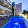 Hotel Manos Palace