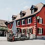 Logis Hôtel Au Lion Rouge