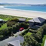 Curio Bay Salt House Motel