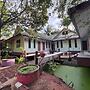 Aioun At Amphawa