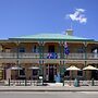 The Richmond Arms Hotel