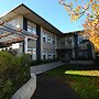 Glenelg Holiday Apartments-Ellis