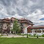 Seven Seasons Hotel