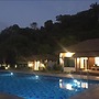 Koh Ngai Paradise Beach Resort