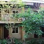 Algen's Dive Resort