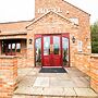 OYO White Horse Lodge Hotel, East Thirsk